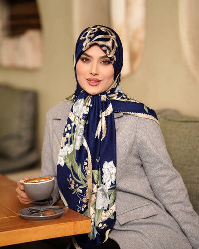 روسری توییل ابریشم سورمه ای طلایی