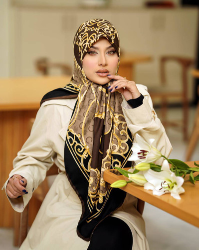 روسری توییل ابریشم قهوه ای طلایی