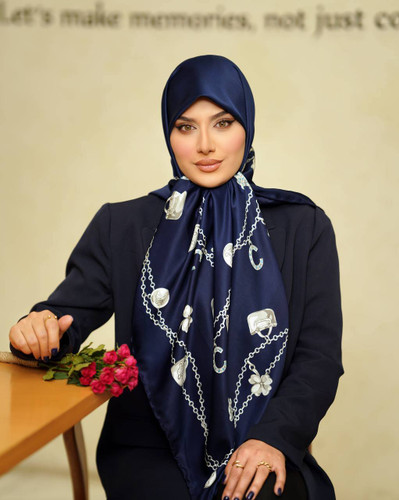 روسری توییل ابریشم سورمه ای طلایی