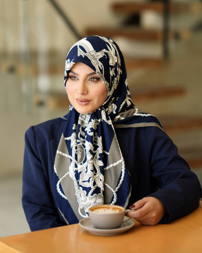 روسری توییل ابریشم سورمه ای