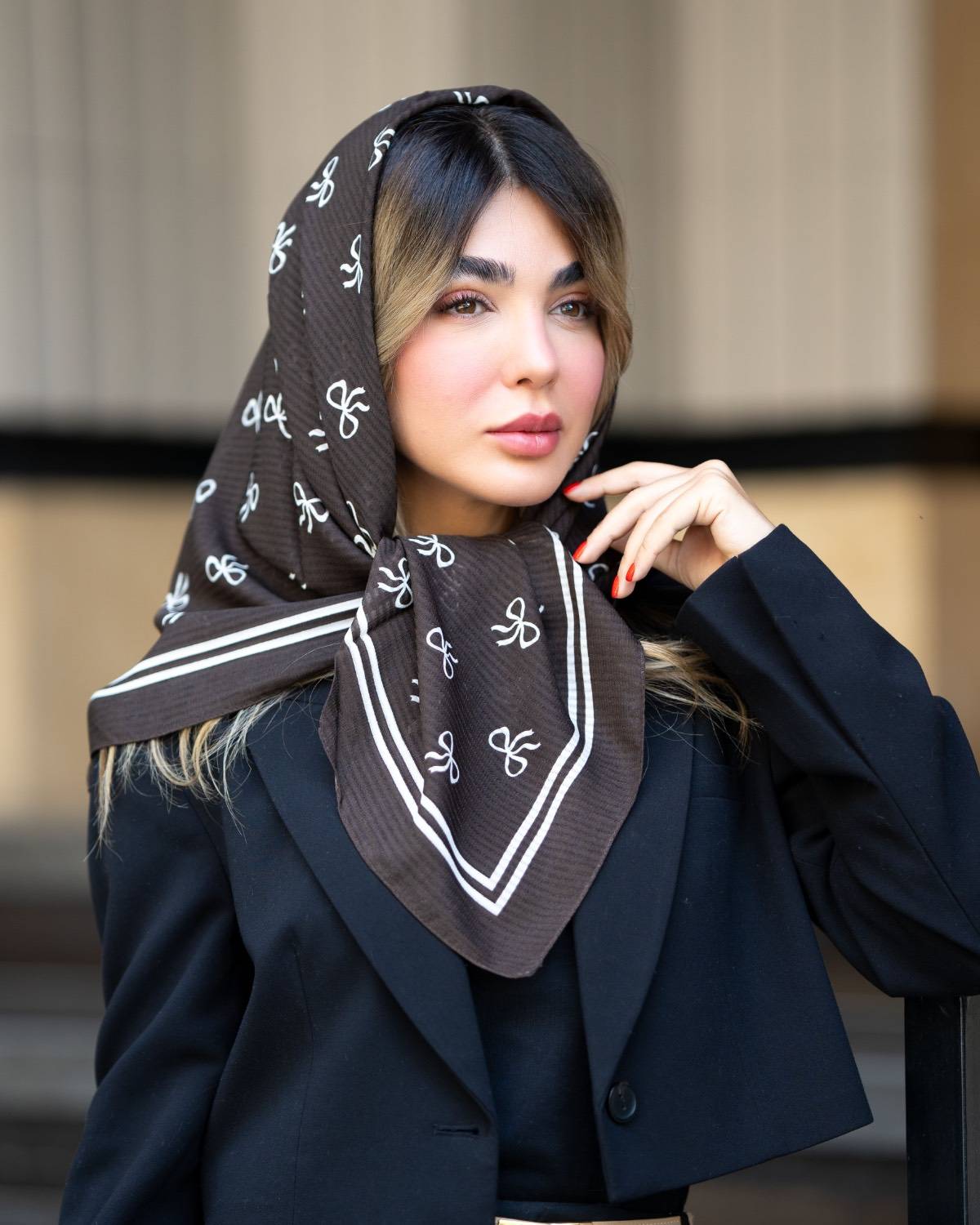 روسری نخی پاپیون رنگ موکا سایز ۱۰۰