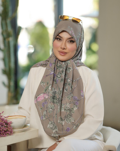 روسری نخ وال رنگ موکا طرح گنجشک