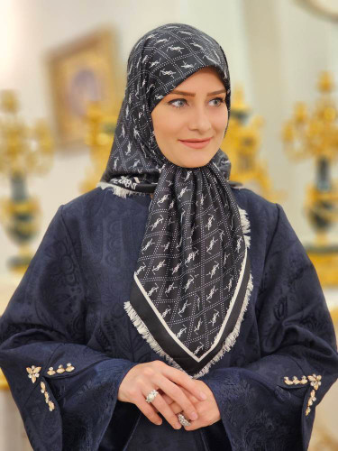 روسری ابریشم ریشه سوزنی مشکی سایز ۹۰