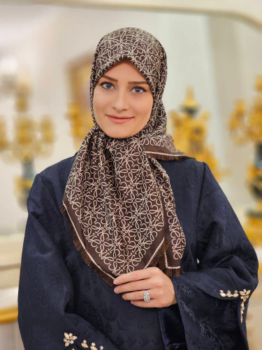 روسری ابریشم ریشه سوزنی رنگ موکا سایز ۹۰
