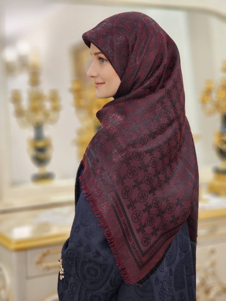 روسری لمه دار رنگ زرشکی مشکی سایز ۱۲۰
