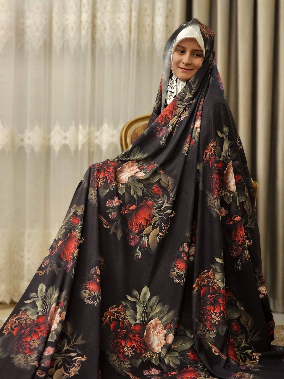 چادر مجلسی ریحانا مشکی