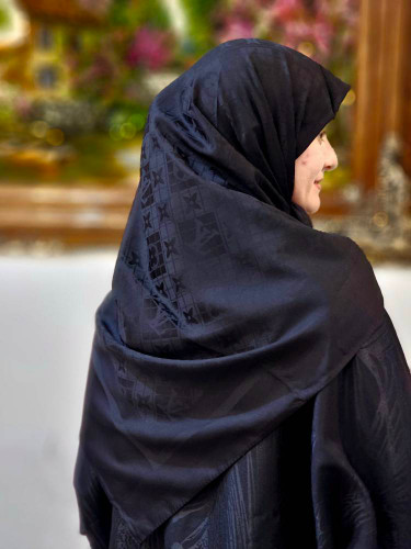 روسری یونیک ال وی وارداتی مشکی سایز ۱۱۵
