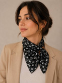 دستمال گردن مشکی ال وی
