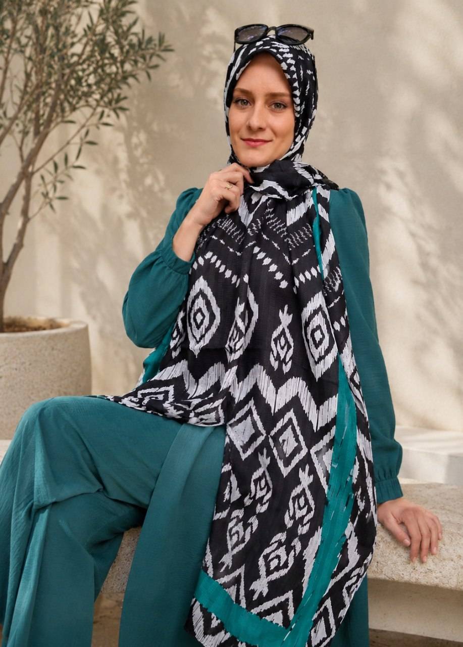 شال مشکی سبز