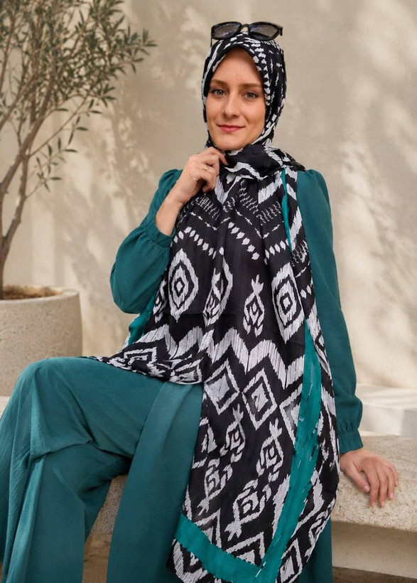 شال مشکی سبز