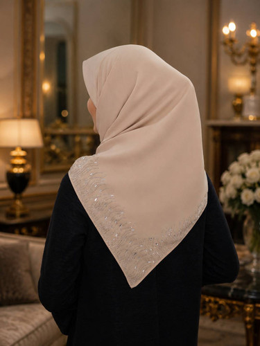 روسری ابریشم توییل کرم نگین کاری اختصاصی