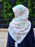 روسری ابریشم ژاکارد دیور رنگ پنکیکی سایز ۱۳۰