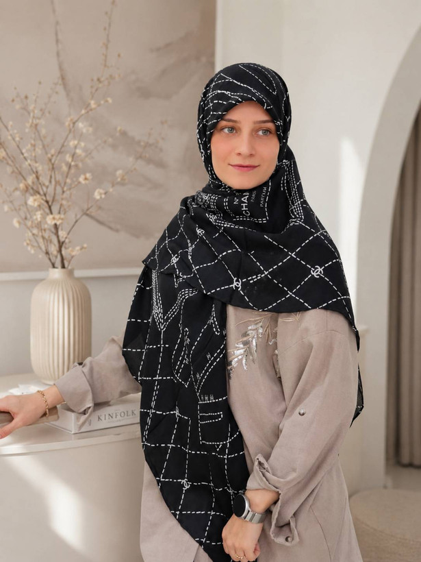 روسری نخی ویسکوز مشکی وارداتی دستدوز قواره ۱۳۰