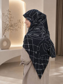 روسری نخی ویسکوز وارداتی دوردوخت دستدوز قواره ۱۳۰