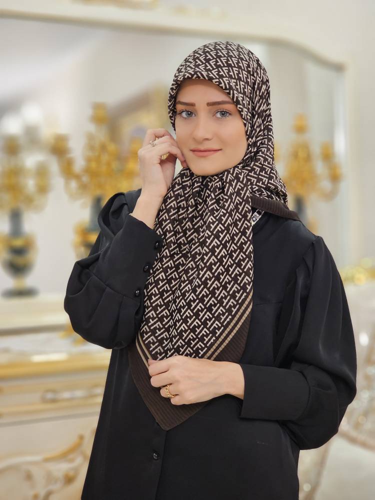 روسری نخی اسکالر فندی موکا کرم سایز ۱۰۰