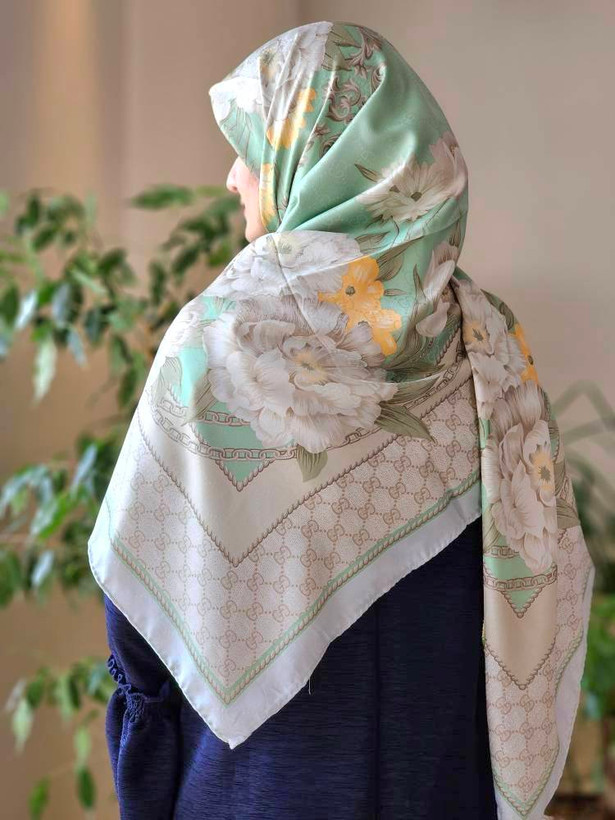 روسری ابریشم ژاکارد وارداتی سبز پاستلی سایز ۱۴۰ گوچی