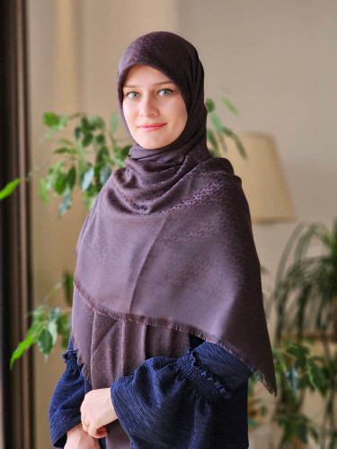 روسری قهوه ای موکا چهارفصل نخی ژاکارد سایز ۱۴۰ دورو
