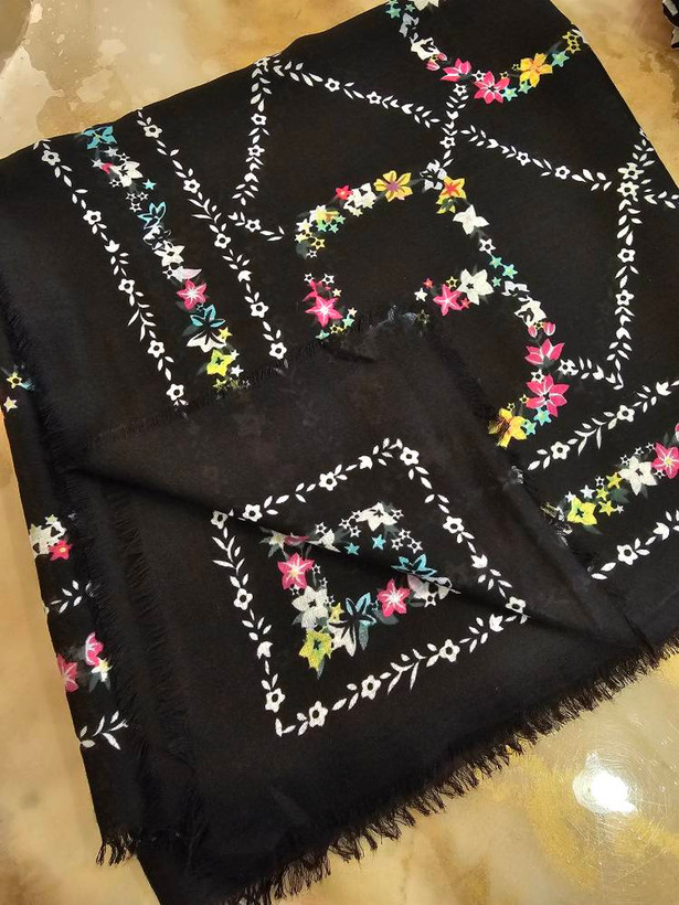 روسری نخی سیا اسکارف وارداتی سایز ۱۳۰