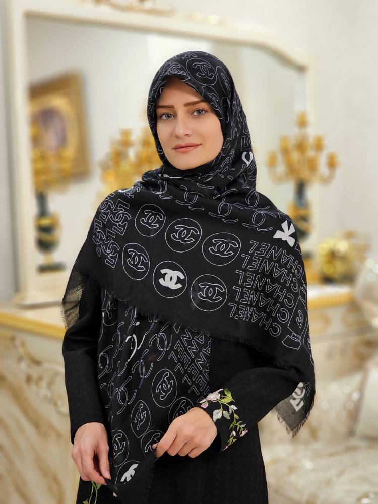 روسری نخی یونیک وارداتی سایز ۱۴۰ دورو