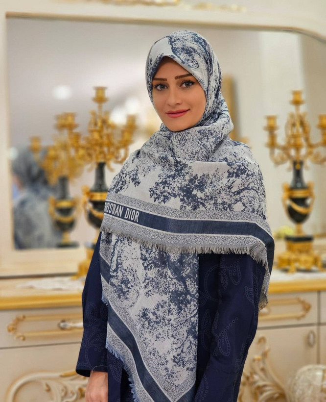 روسری کشمیر وارداتی لطیف سایز ۱۴۰ دورو دیور جنگل رنگ آبی