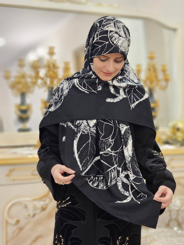 روسری ابریشم ژاکارد مشکی سفید وارداتی سایز ۱۴۰