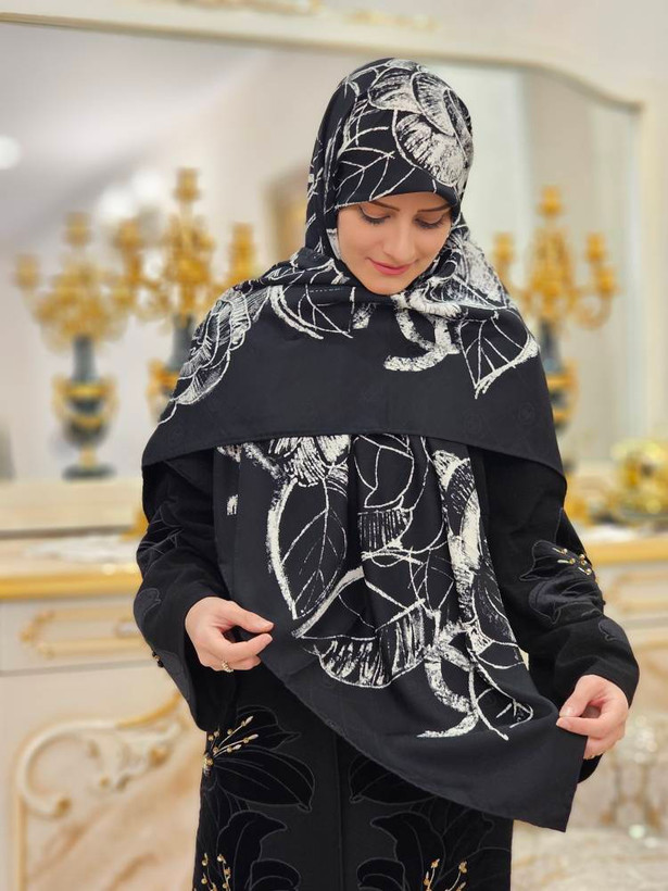 روسری ابریشم ژاکارد مشکی سفید وارداتی سایز ۱۴۰