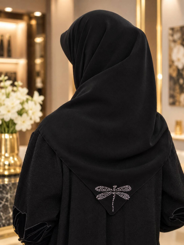 روسری مشکی حریر کرپ نگین دار سایز ۱۰۰ طرح سنجاقک