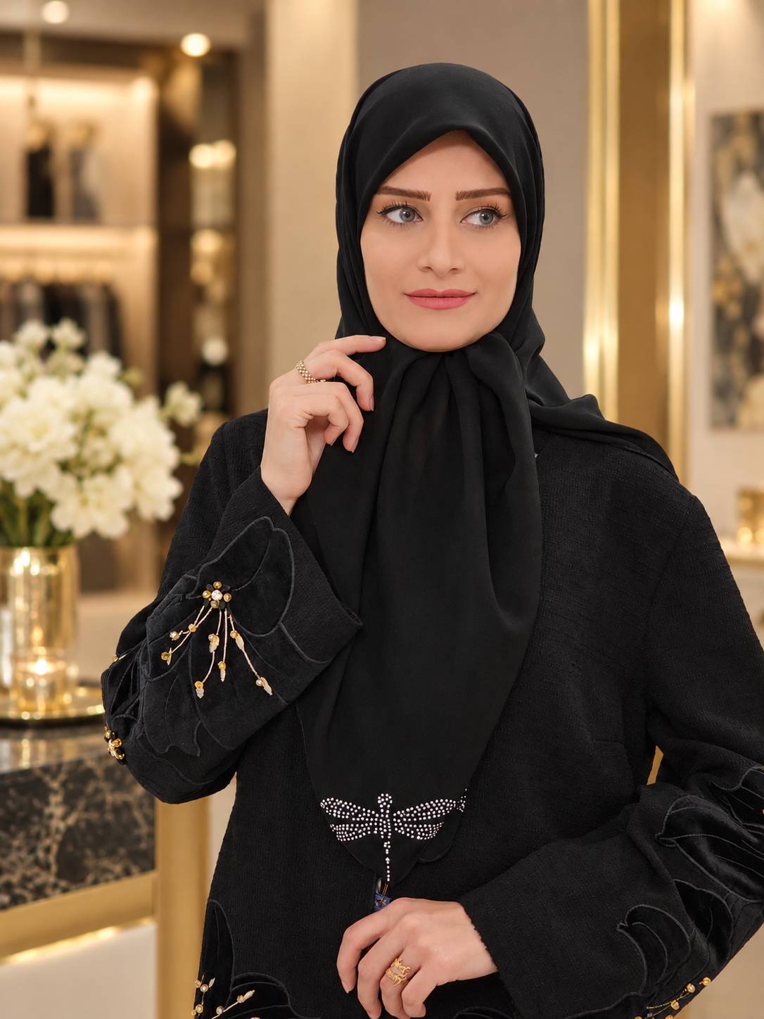 روسری مشکی حریر کرپ نگین دار سایز ۱۰۰ طرح سنجاقک